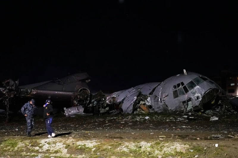 15 dead as cash-packed military plane crashes in Bolivia