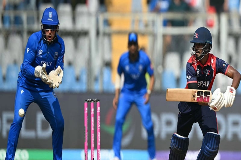 Nepal 67/3 at 10 overs, Arif and Dipendra hold fort against Italy