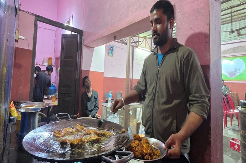 The fried fish effect: How a hidden eatery became Janakpurdham’s culinary landmark