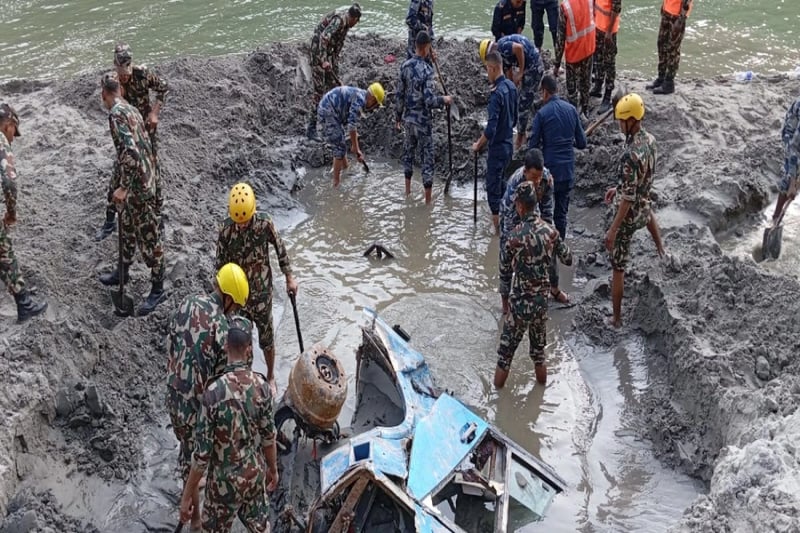 Excavation of Ganapati Deluxe bus suspended due to technical difficulties