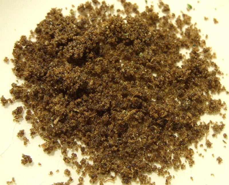 Two nabbed with over 121 kg hashish