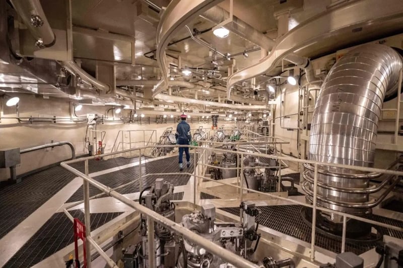 Japan restarts world's biggest nuclear plant again