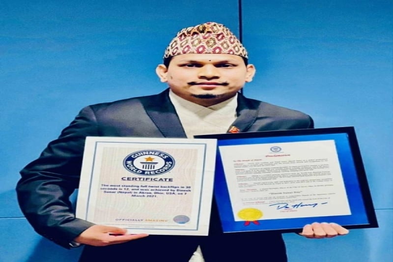 Guinness Record holder Sunar receives Honorary Doctorate in Sports Science