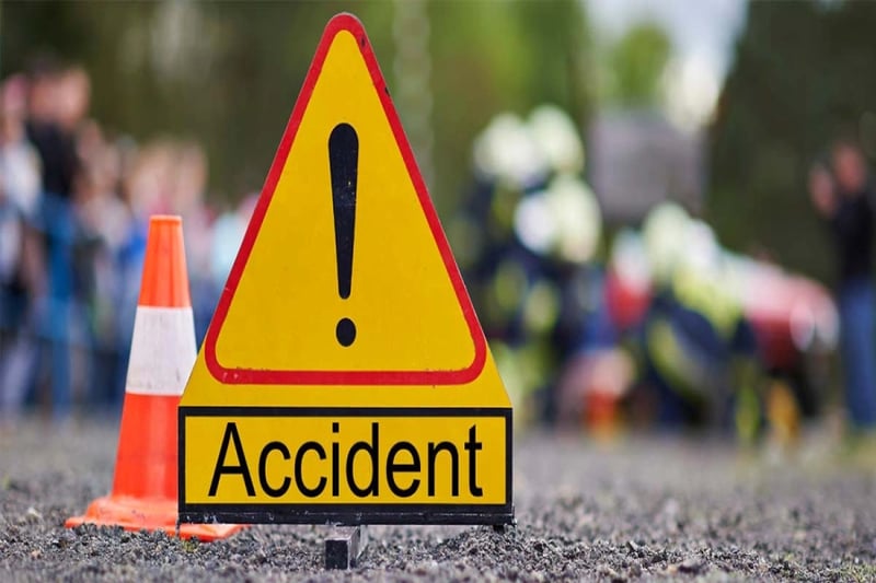 Five vehicles collide at Daunne, eight injured identified