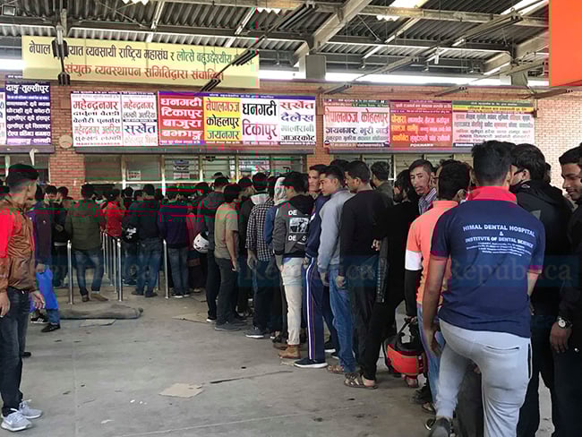 Ticket sales outside bus parks banned in Bharatpur