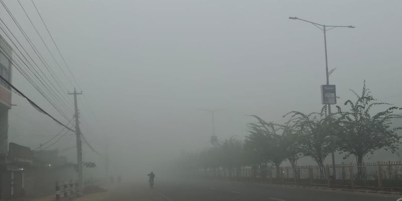 Dense fog, haze affects daily life in western Tarai