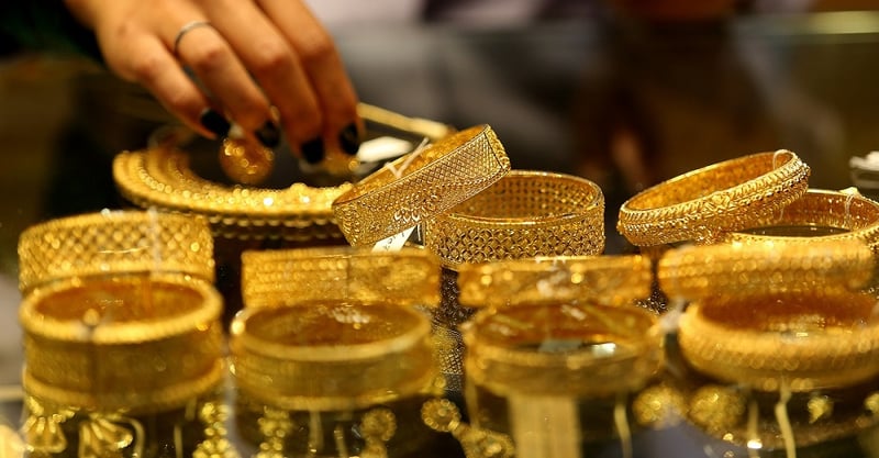 Gold price crosses Rs. 300,000 per tola