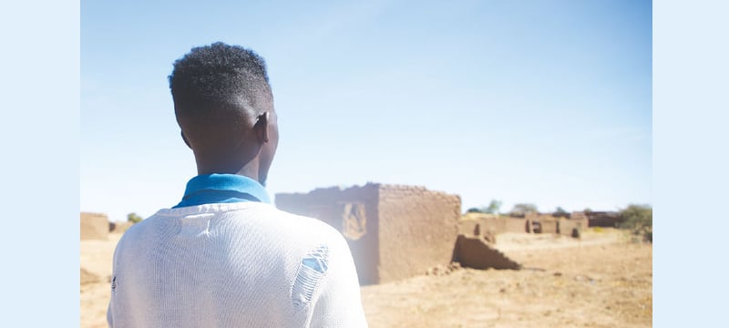 Darfur bombardment: Doctor tells survival story