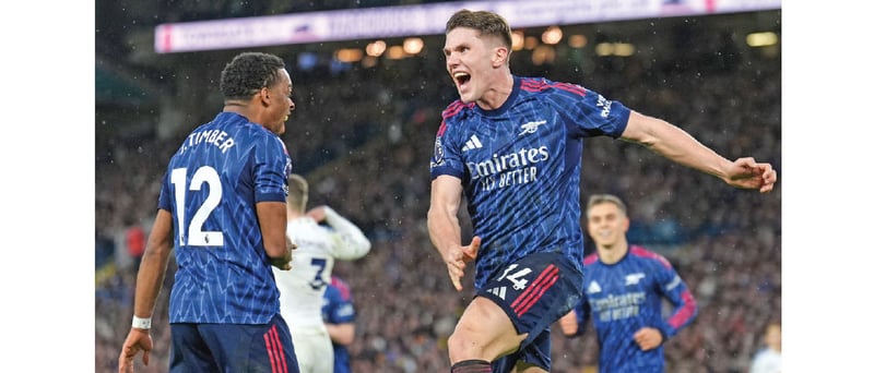 Arsenal opens seven-point lead in Premier League