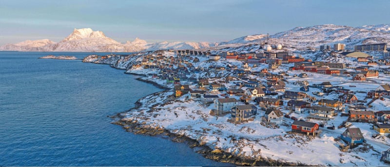 Danish military evacuates US submariner from Greenland