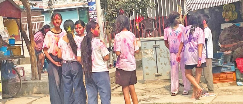 Silence period diminishes Holi vibrancy