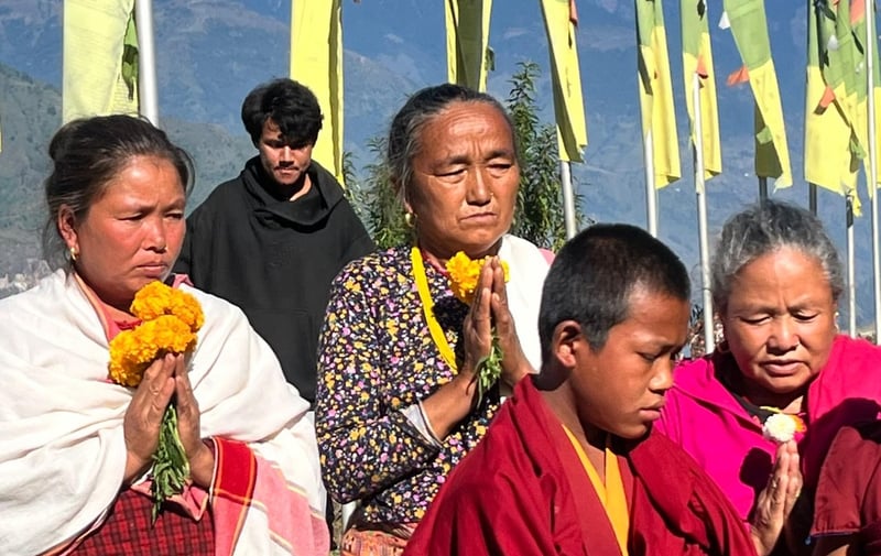 रित्ता गाउँबेसीमा आशाका लहरा तान्ने हाइकर!