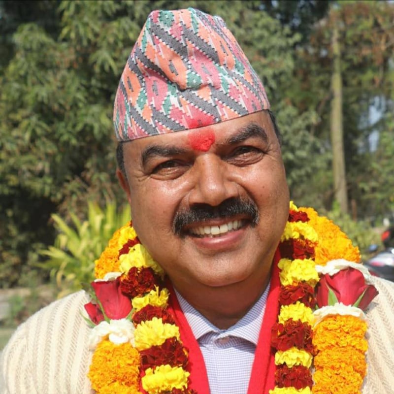 ओली समूहलाई लक्ष्य गरेर घिमिरेको टिप्पणी–पञ्चायत ढल्दै गर्दा पञ्च भन्दै थिए, सबै ठीक छ महाराज