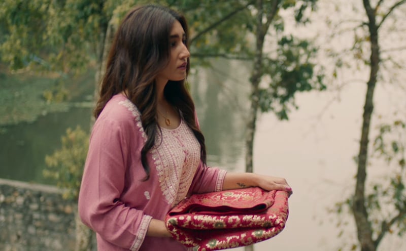 आँचलको जन्मदिनको 'एक मुठ्ठी बादल' को टिजर सार्वजनिक