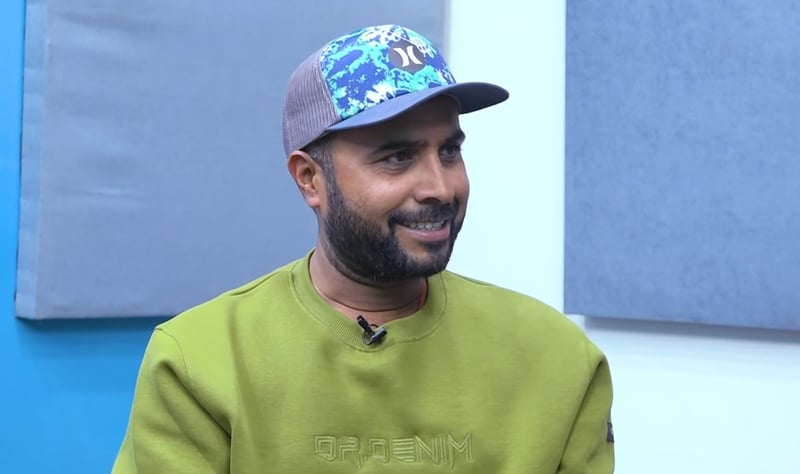 'विधिको शासन' मार्फत विजय बरालको गायनमा डेब्यु (भिडिओ)