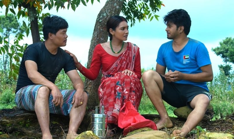 फ्राइडे रिलिज: 'धुरन्धर २' को दबदबाबीच हलमा लाग्यो 'हामी तीन भाइ'