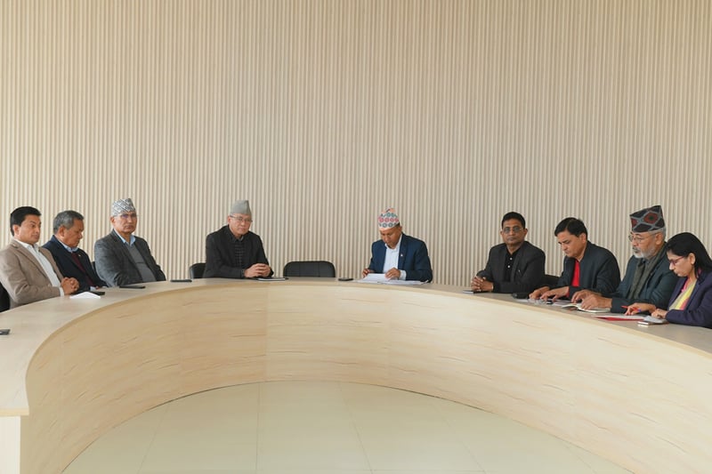 एमालेले फेर्यो आन्दोलनको स्वरूप