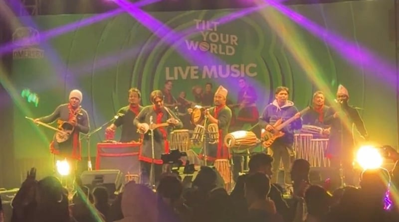 'कुटुम्ब' ले काठमाडौं बुढानिलकण्ठमा दियो लाइभ प्रस्तुति