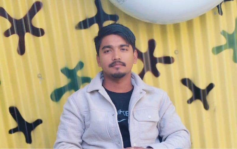 जब रोगभन्दा ठुलो लडाइँ समाजसँग हुन्छ...