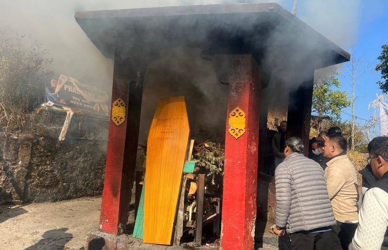 गायक तथा अभिनेता प्रशान्त तामाङको दार्जिलिङमा अन्त्येष्टि