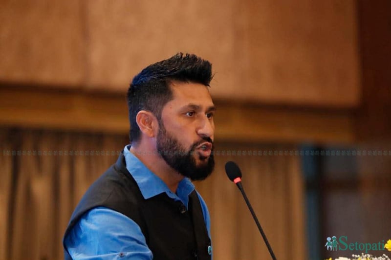 आफ्ना सांसदहरूलाई रविले भने- सकेसम्म सरकारी अस्पतालमा उपचार गराउनू