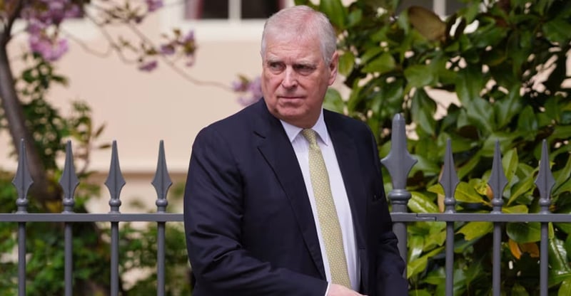 बेलायतमा प्रहरीले दिनभर सोधपुछ गरेर छाड्यो राजाका भाइलाई