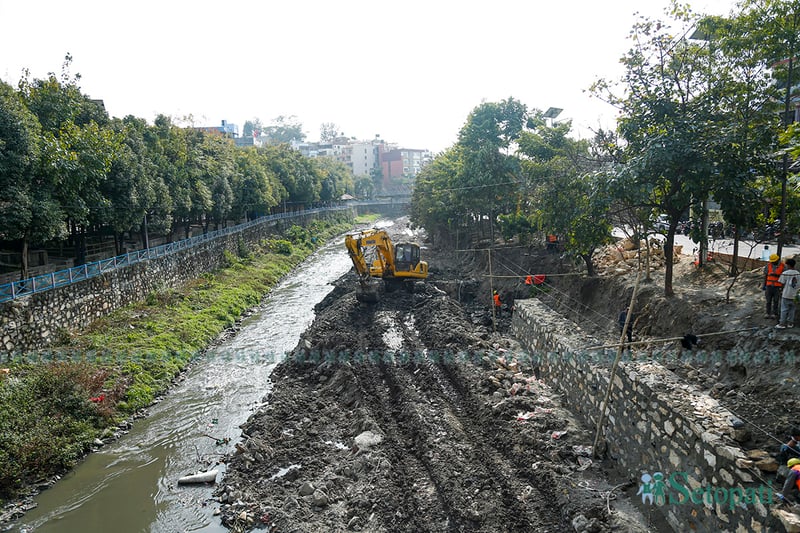 तीनकुनेदेखि युएन पार्कसम्म बागमती किनारमा यसरी बन्दैछ आधुनिक पार्क (तस्बिरहरु)
