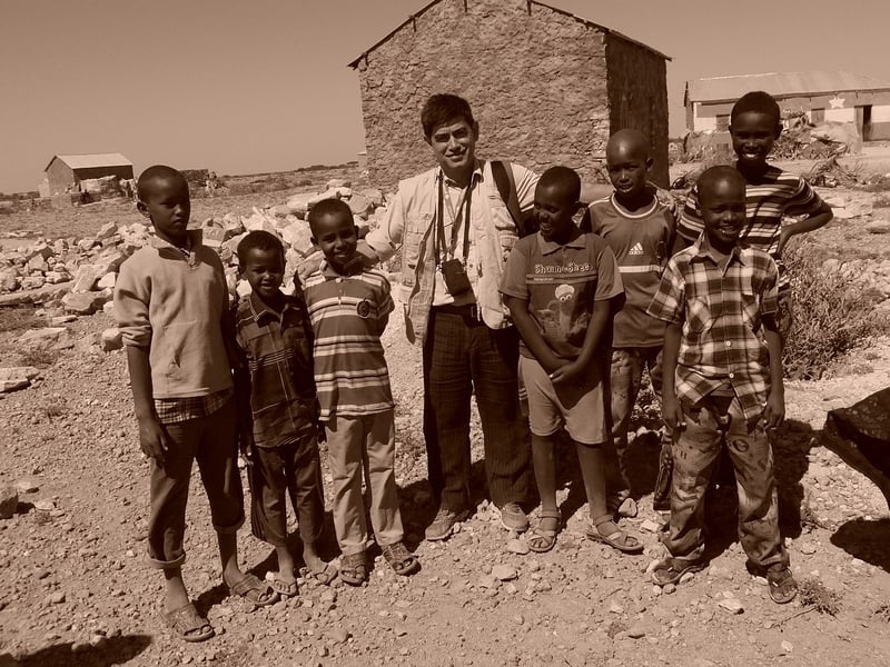 सुनको पिँजडामा दुई वर्ष…