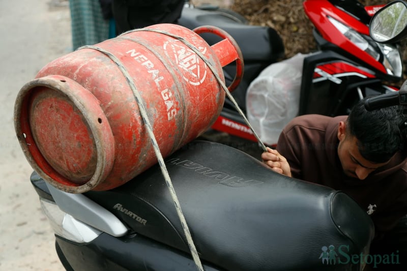 ग्यास वितरण पारदर्शी बनाउन चितवन प्रशासनले गर्यो नयाँ व्यवस्था