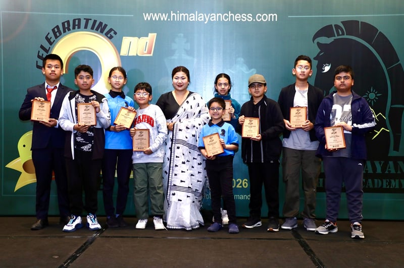 हिमालयन लाइफटाइम अचिभमेन्ट अवार्डबाट नवीन तन्डुरकार सम्मानित