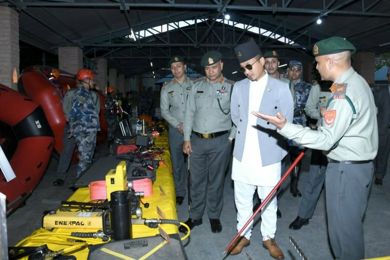 विपद उद्धारका लागि दुइटा हेलिकप्टर तयारी अवस्थामा राख्छौं- गृहमन्त्री गुरूङ