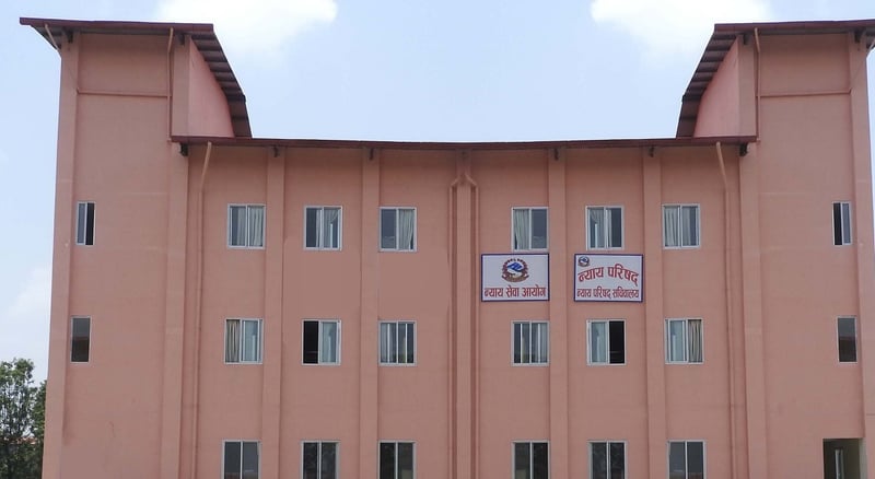 आचारसंहिता उल्लंघन गरेको भन्दै सर्वोच्चका न्यायाधीश सुनिलकुमार पोखरेलविरूद्ध न्याय परिषदमा उजुरी