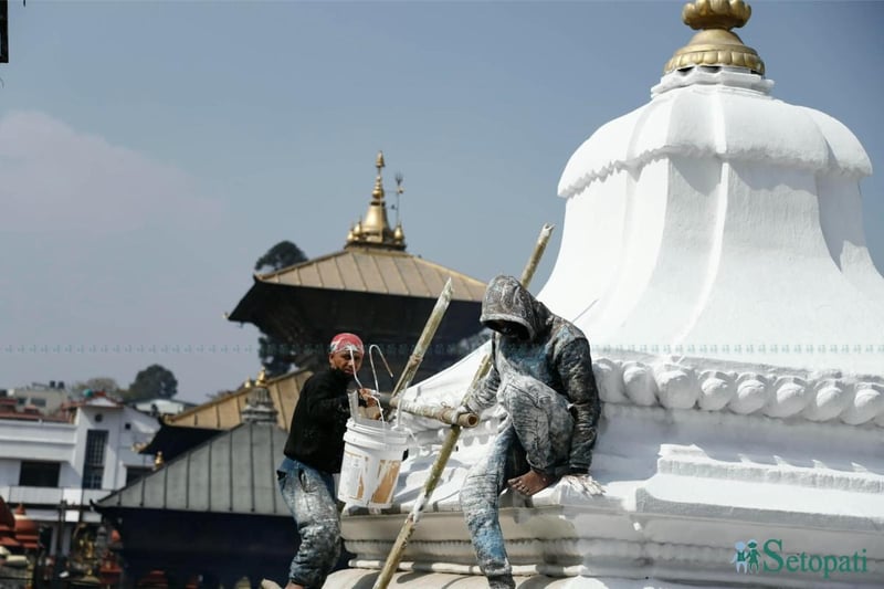 शिवरात्रीका लागि सजाउन थालियो पाशुपत क्षेत्र, आउन थाले बाबाहरू (तस्बिरहरू)