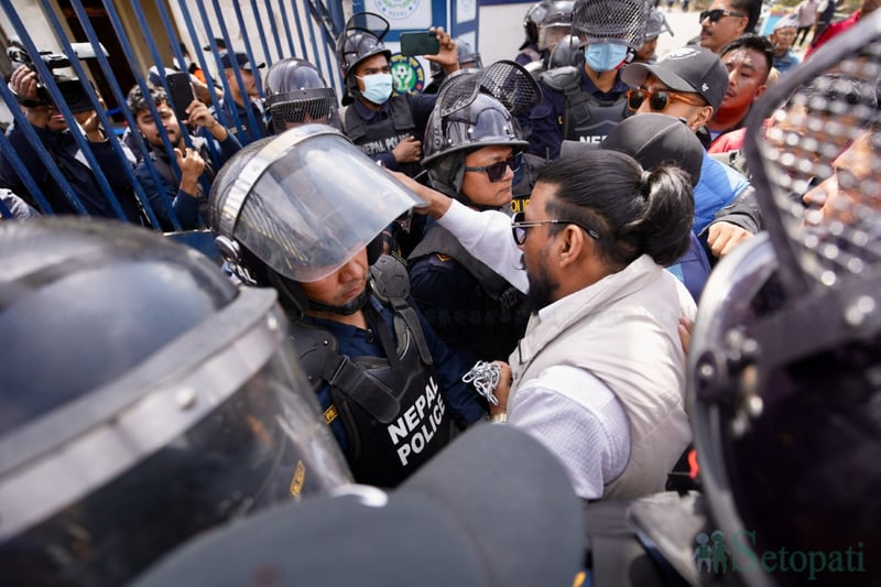 एन्फा मुख्यालयमा क्लबहरूको नाराबाजी, भन्छन्- मनपरी तालिका मान्य छैन