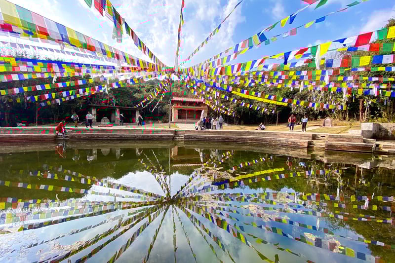 प्राकृतिक सुन्दरतासँगै धार्मिक आस्थाको केन्द्र मानिने मणिचुड दह (तस्वीरहरू)