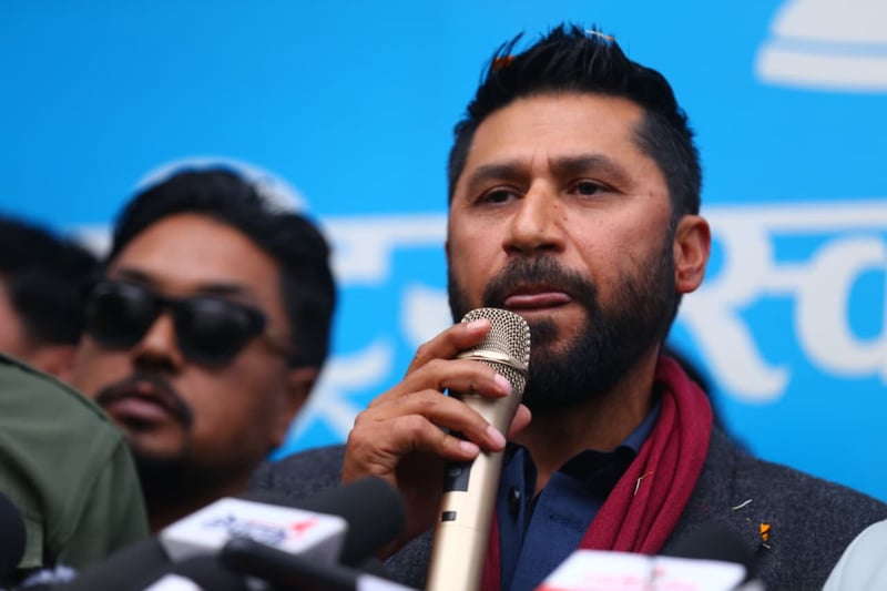 चितवनमा रविलाई प्रश्न– ग्यालेक्सीमा काम गरेका पत्रकारको तलब कहिले आउँछ ?