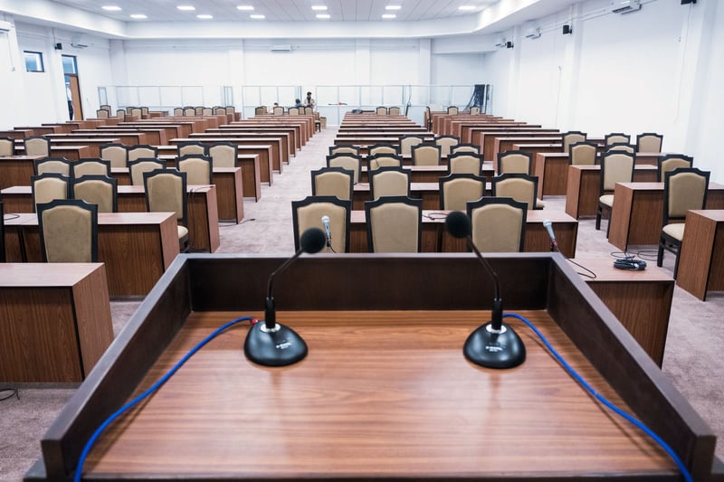 यसरी तयार हुँदैछ नवनिर्वाचित सांसदहरूको शपथ ग्रहणका लागि अस्थायी हल [तस्वीरहरू]