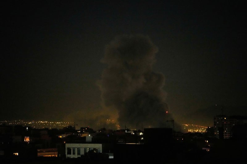 इरानमा फसेका विद्यार्थीहरूलाई बाहिरिन अनुमति, अन्तर्राष्ट्रिय उडान ठप्प