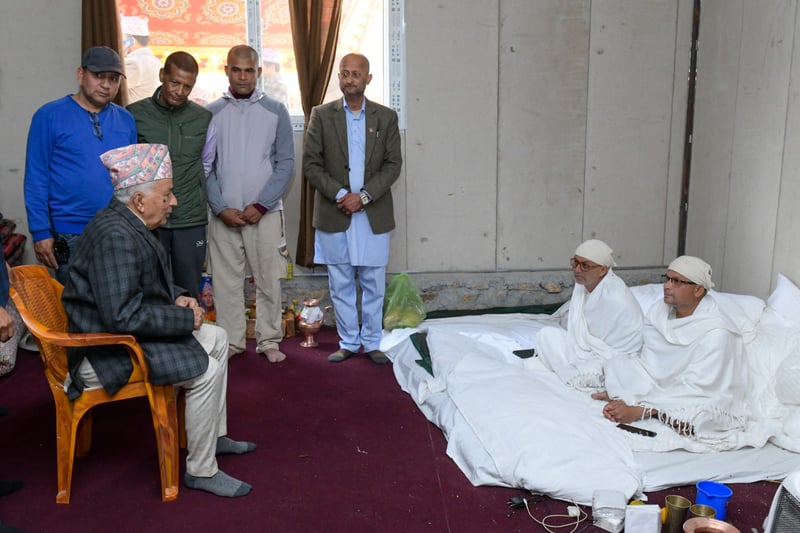 ओलीलाई समवेदना दिन गुण्डु पुगे राष्ट्रपति पाैडेल