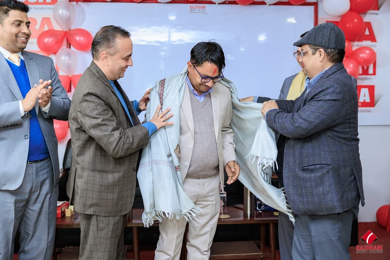 पोखरा विश्वविद्यालय अन्तर्गत राजधानी मोडल कलेजका उच्च अंक ल्याउने विद्यार्थीहरू विभिन्न पदकद्वारा दिक्षित हुँदै