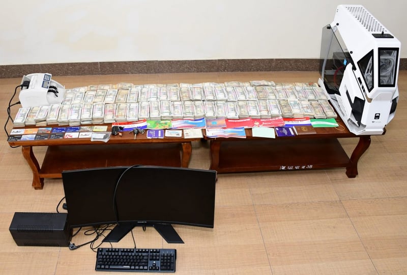 १ करोड १६ लाख नगदसहित काठमाडाैंबाट दुई हुन्डी कारोबारी पक्राउ