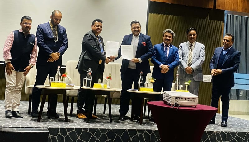 विद्यार्थीको पढ्ने बानी सुर्धान प्याब्सनले सुरु गर्यो ‘रिड विथ अक्सफोर्ड’ कार्यक्रम