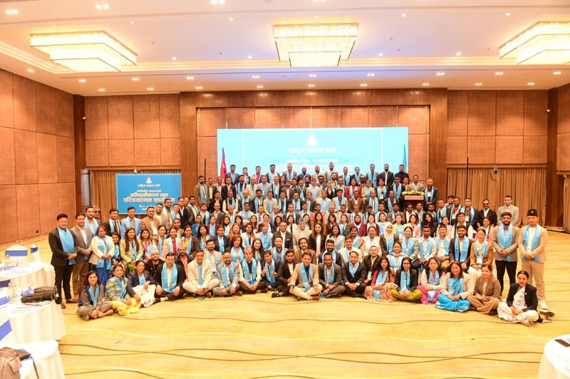 रास्वपाका सांसदलाई नेताहरुले भने, –चाल र चरित्रबाट फरक हुनुपर्छ