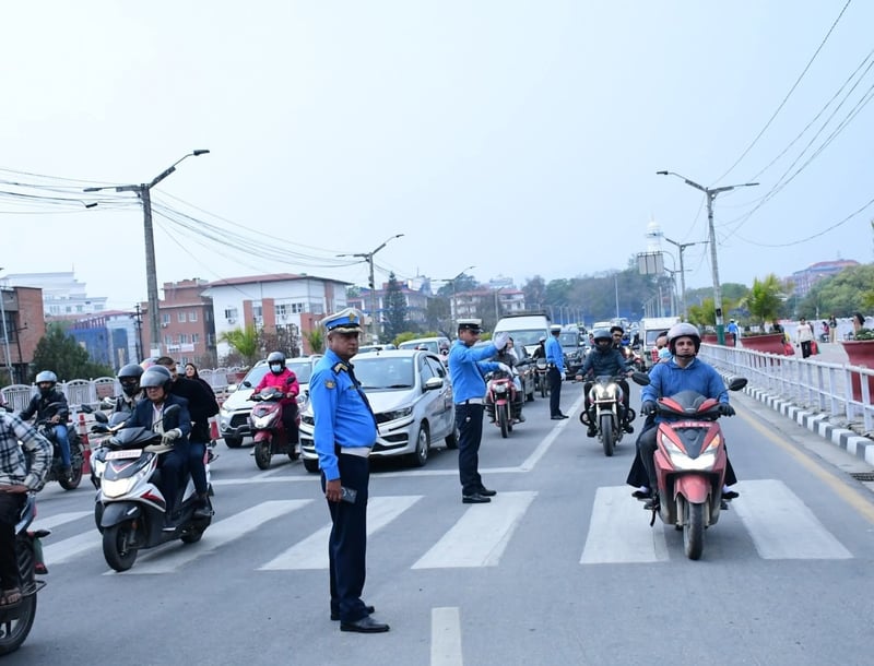 २४ घण्टामा साढे तीन हजारलाई कारबाही, काठमाडाैंमा ट्राफिक प्रहरीले एक दिनमै उठायो २५ लाख राजस्व