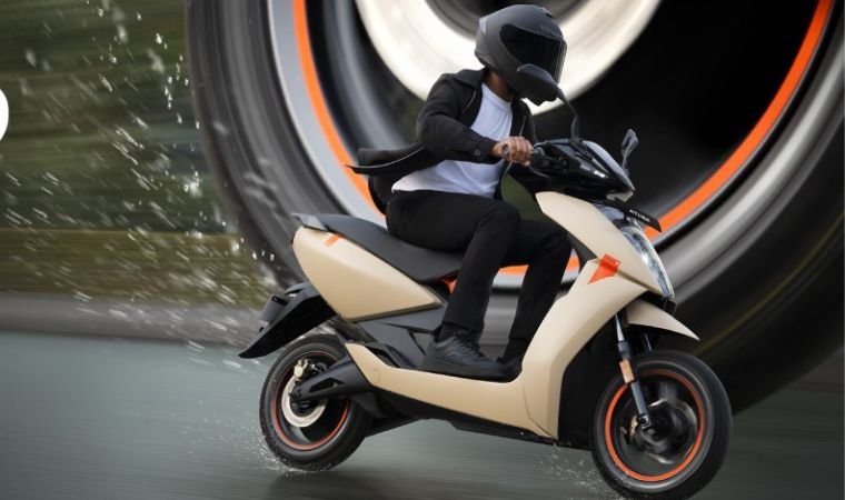 मासिक ६ हजार ५८ रुपैयाँ किस्तामा एथर इलेक्ट्रिक स्कुटर, परिचयपत्र भए पुग्ने