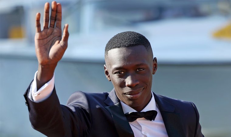 विश्वका सबैभन्दा ठुला टिकटक स्टार खाबी लेमले १ खर्ब ३२ करोडमा बेचे आफ्नो कम्पनीको शेयर