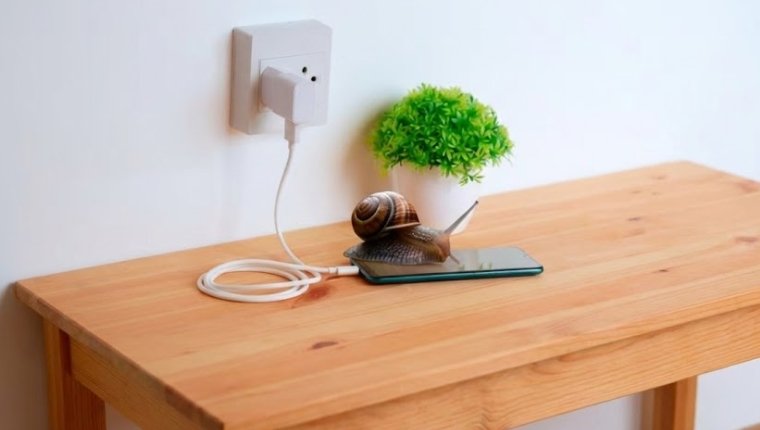 तपाईँको चार्जरले फोनलाई सुस्त बनाइरहेको त छैन ?