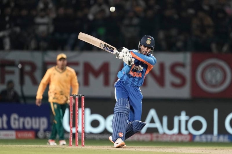 India beats South Africa by 7 wickets to take 2-1 lead in T20 series