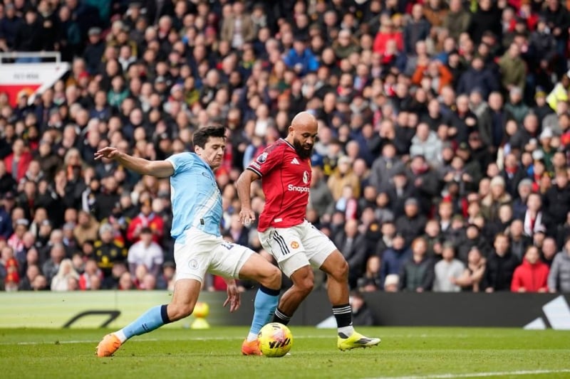 Man United stuns Man City in Carrick's first game and Liverpool and Arsenal drop points