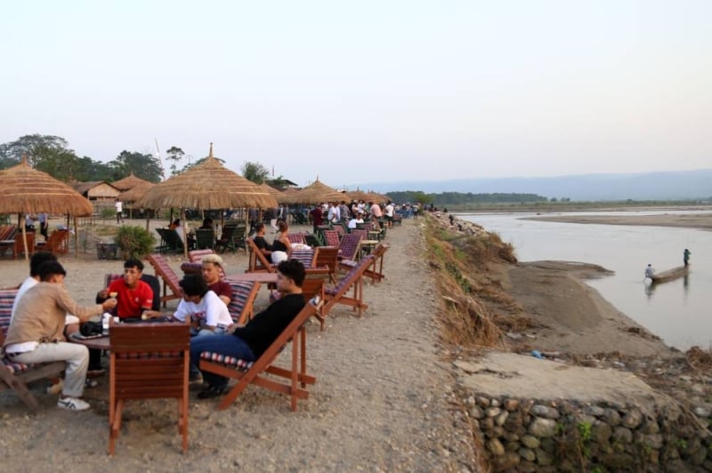 Middle East crisis throws a wrench into Nepal's spring tourism travel